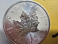 Lot 11 - canada maple zilveren munten (2022) (2 stuks) - afbeelding 3 van  4
