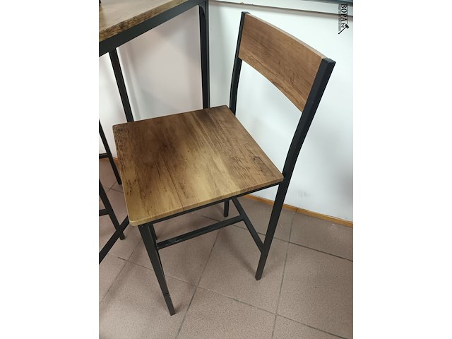 Lot 11 - hoge tafel met 2 stoelen - afbeelding 3 van  3