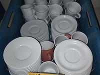 Lot 11 - koffietassen en bordjes