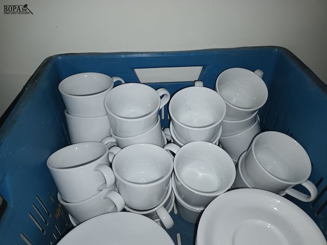 Lot 11 - koffietassen en bordjes - afbeelding 2 van  3