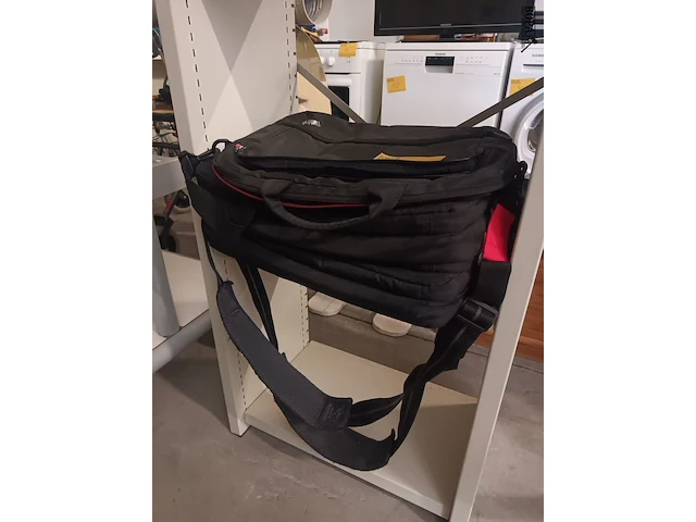 Lot 11 - laptop tas. 3 stuks - afbeelding 2 van  3