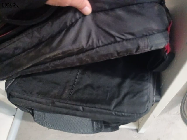 Lot 11 - laptop tas. 3 stuks - afbeelding 3 van  3