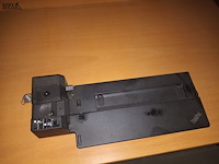 Lot 11 - lenovo thinkpad docking station. 3 stuks - afbeelding 3 van  3
