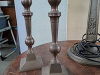 Lot 11 - lot vintage lamp voet, dubbele lamp en 2 bijpassende kandela - afbeelding 3 van  3