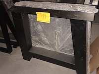 Lot 11 - metalen tafelpoten a-vorm. 4 stuks - afbeelding 3 van  3