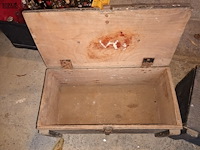 Lot 11 - munitiekoffers. 2 stuks - afbeelding 2 van  6