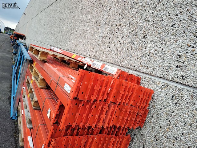 Lot 11 - palletstelling met 14 staanders - afbeelding 4 van  4
