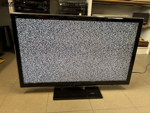 Lot 11 - panasonic lcd tv - afbeelding 4 van  4