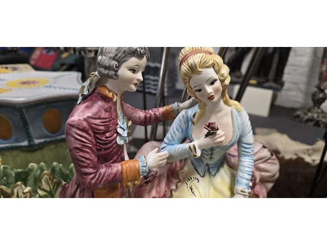 Lot 11 - porseleinen capodemonte italiaanse koppel - afbeelding 2 van  6