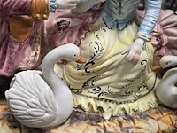 Lot 11 - porseleinen capodemonte italiaanse koppel - afbeelding 3 van  6