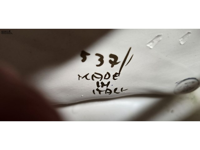 Lot 11 - porseleinen capodemonte italiaanse koppel - afbeelding 6 van  6