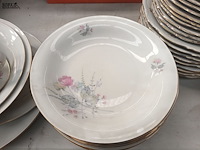 Lot 11 - servies bavaria. 52 stuks - afbeelding 2 van  5