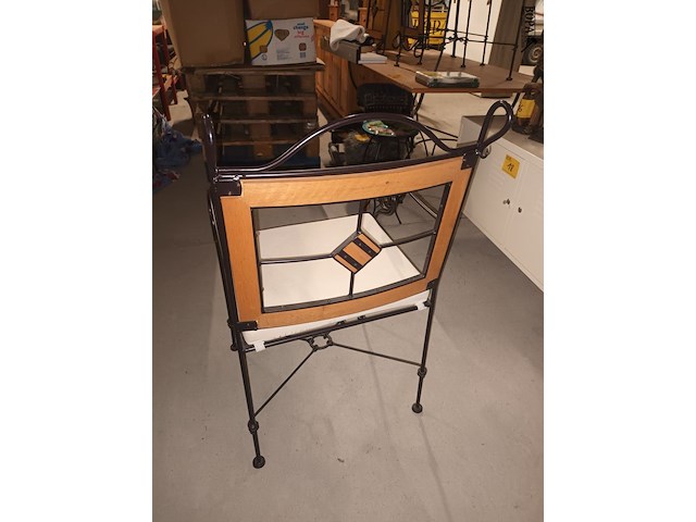 Lot 11 - smeedijzeren stoelen. 6 stuks - afbeelding 3 van  4