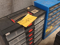 Lot 11 - sorteertoren voor materiaal. 2 stuks