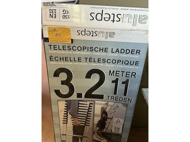 Lot 11 - telescopische ladder nieuw in doos - aluminium step 1 stuk 1 - afbeelding 1 van  2