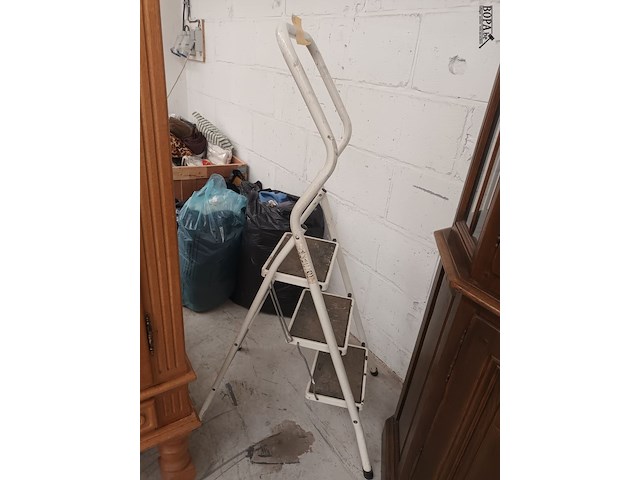 Lot 11 - trapladder - afbeelding 2 van  2