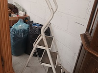 Lot 11 - trapladder - afbeelding 2 van  2