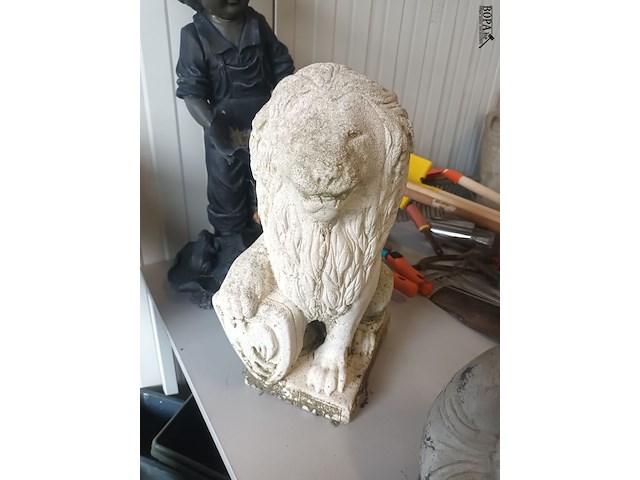 Lot 11 - tuinbeelden. 3 stuks - afbeelding 3 van  4