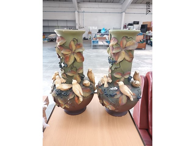 Lot 11 - vazen en schaal. 3 stuks - afbeelding 2 van  4