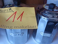 Lot 11 - vintage bewaarpotten. 2 stuks