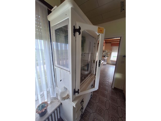 Lot 11 - witte houten vitrine kast - afbeelding 3 van  4