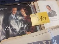 Lot 110 - boeken en kranten boudewijn. 11 stuks - afbeelding 3 van  4