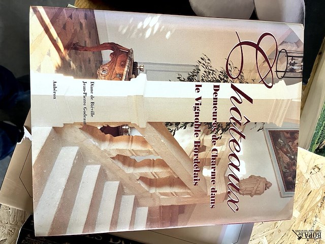 Lot 110 - chateaux demeures de charme dans le vignoble bordelais - afbeelding 1 van  7
