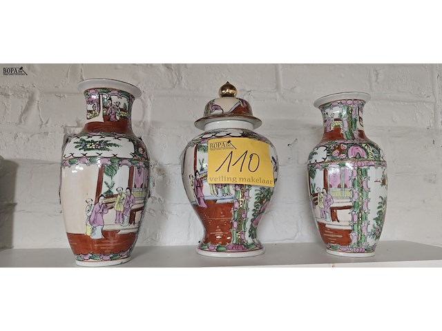 Lot 110 - chinees set 3 delig - afbeelding 1 van  5