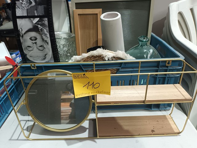 Lot 110 - decoratie - afbeelding 1 van  4