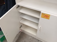 Lot 110 - houten kast - afbeelding 3 van  3