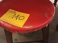 Lot 110 - houten kruk - afbeelding 3 van  3