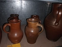 Lot 110 - kruiken in aardewerk. 8 stuks - afbeelding 2 van  3