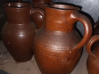 Lot 110 - kruiken in aardewerk. 8 stuks - afbeelding 3 van  3