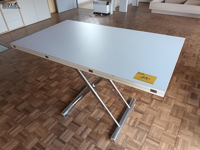 Lot 110 - ruimtebesparende tafel - afbeelding 1 van  6