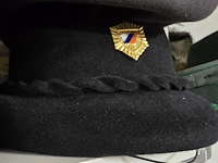 Lot 110 - slovenië 4 vrouwelijke - afbeelding 4 van  5