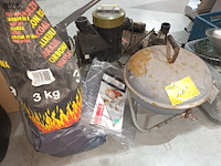 Lot 111 - bbq en toebehoren - afbeelding 1 van  6