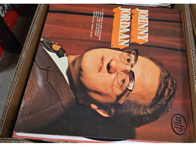 Lot 111 - doos lp's en singles - afbeelding 2 van  3