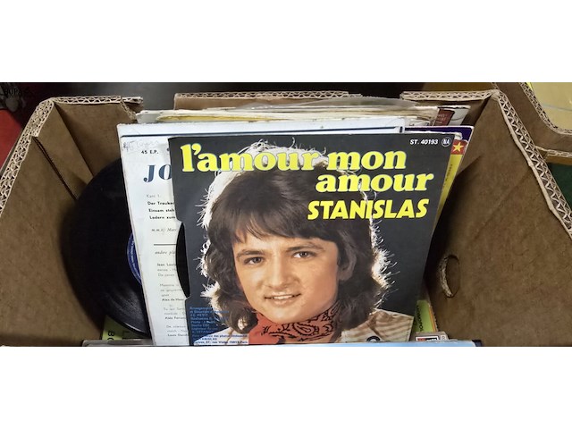 Lot 111 - doos lp's en singles - afbeelding 3 van  3