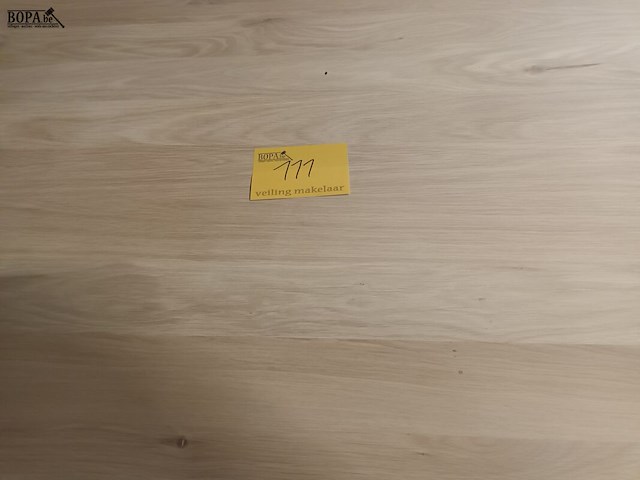 Lot 111 - eetkamer tafel - afbeelding 5 van  5