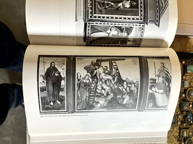 Lot 111 - ilmages du christ en kunst patrimonium van west -vlaanderen - afbeelding 13 van  15