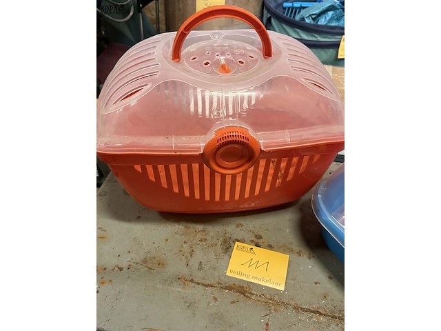 Lot 111 - transport van kleine huisdieren (cavia, hamster) en hamsterk - afbeelding 2 van  3