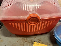 Lot 111 - transport van kleine huisdieren (cavia, hamster) en hamsterk - afbeelding 2 van  3