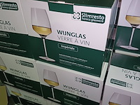 Lot 111 - wijnglas in doos. 8 stuks - afbeelding 2 van  2