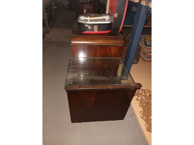 Lot 112 - art deco meubeltje - afbeelding 2 van  5