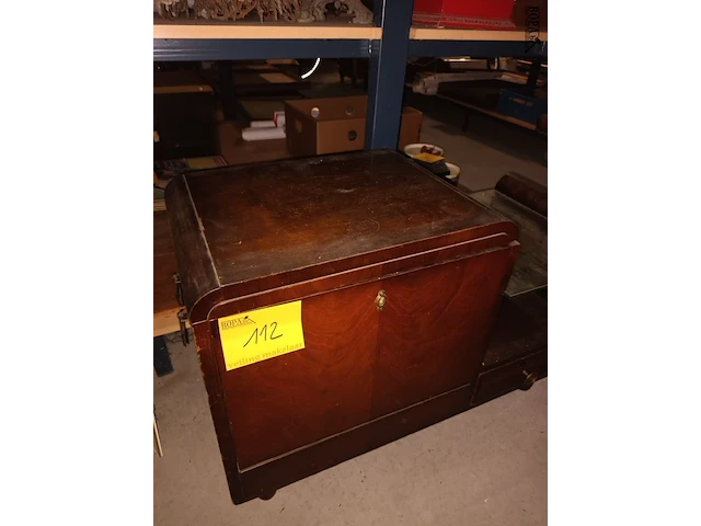 Lot 112 - art deco meubeltje - afbeelding 3 van  5