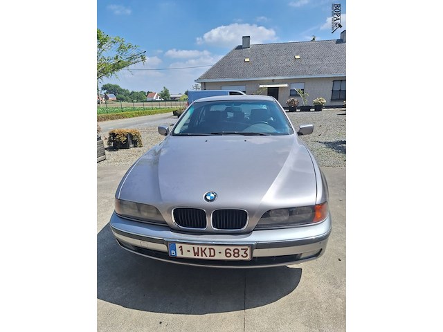 Lot 112 - bmw 525 (1999-chass.wbadf81030bt14529) - afbeelding 1 van  28