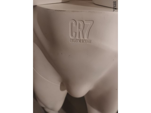 Lot 112 - cristiano ronaldo benen en heupmodel - afbeelding 2 van  3