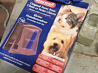 Lot 112 - diverse artikelen voor huisdieren: voederbakken hond - snuit - afbeelding 2 van  4