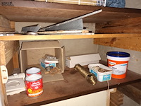 Lot 112 - diversen. inhoud kast - afbeelding 3 van  6