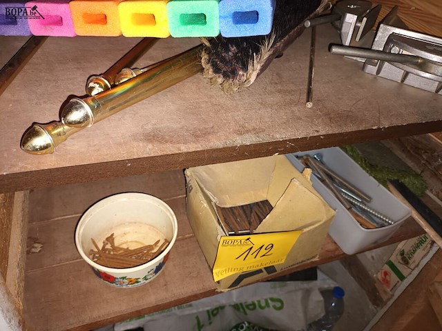 Lot 112 - diversen. inhoud kast - afbeelding 6 van  6